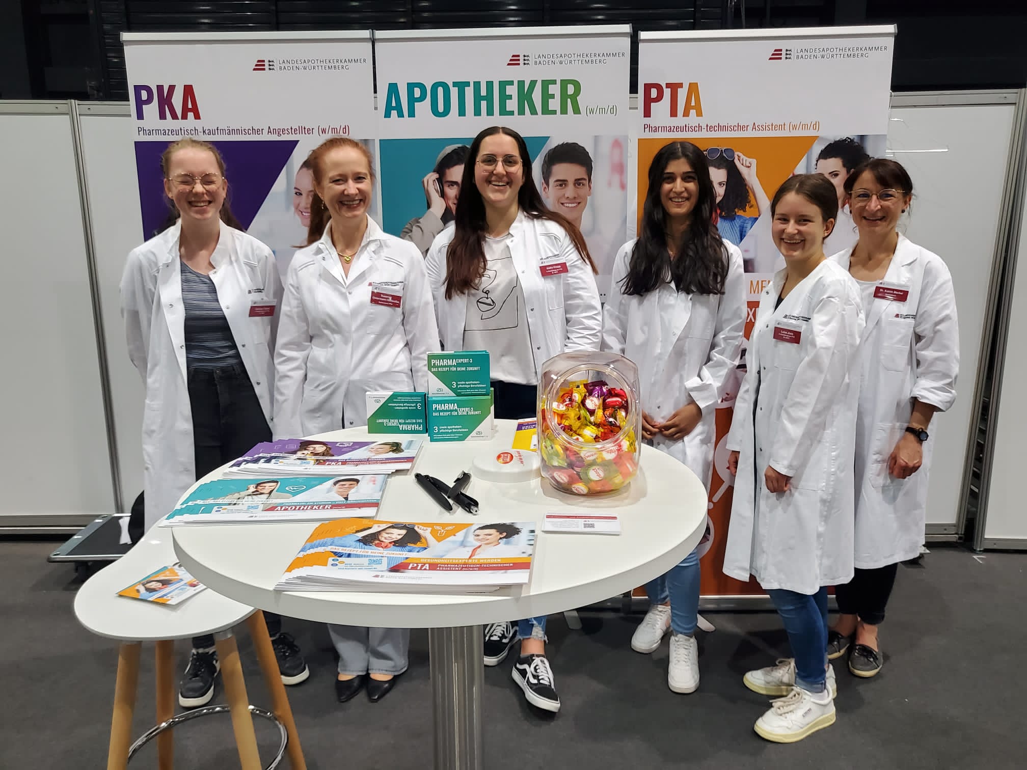 PTA-Schülerinnen informieren über ihre Ausbildung auf der „BIM“
