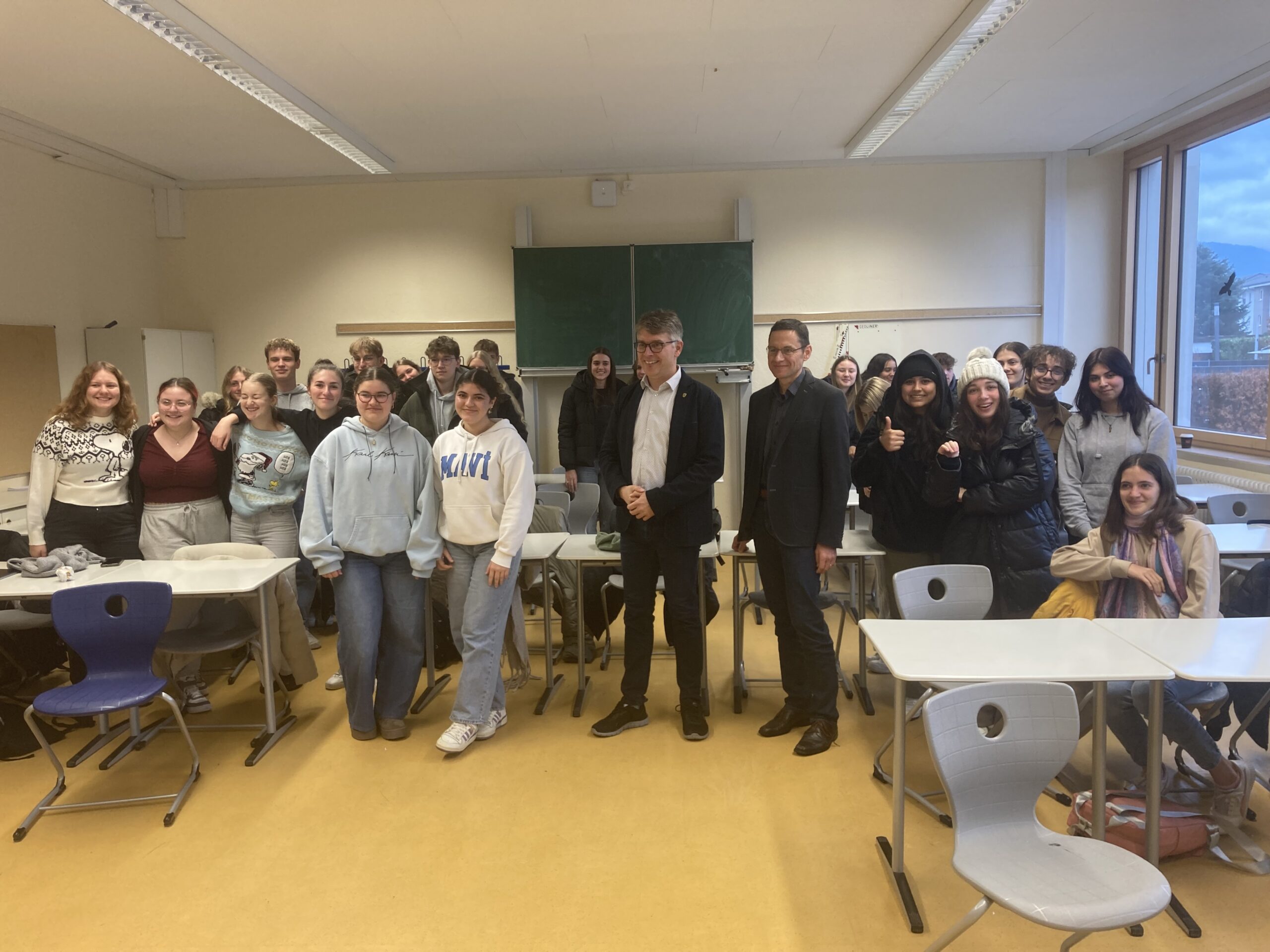 Bernd Mettenleiter (MdL) zu Besuch an den Beruflichen Schulen Achern