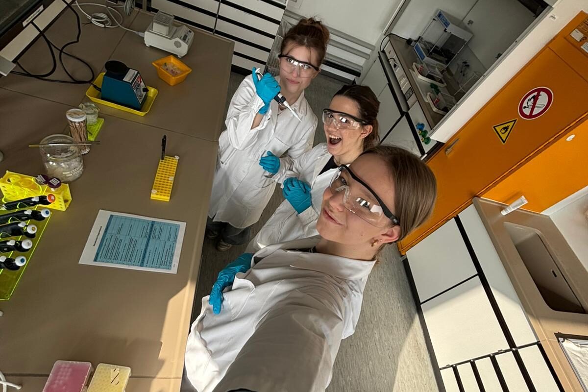 Besuch im Schülerlabor des KIT – Unser genetischer Fingerabdruck