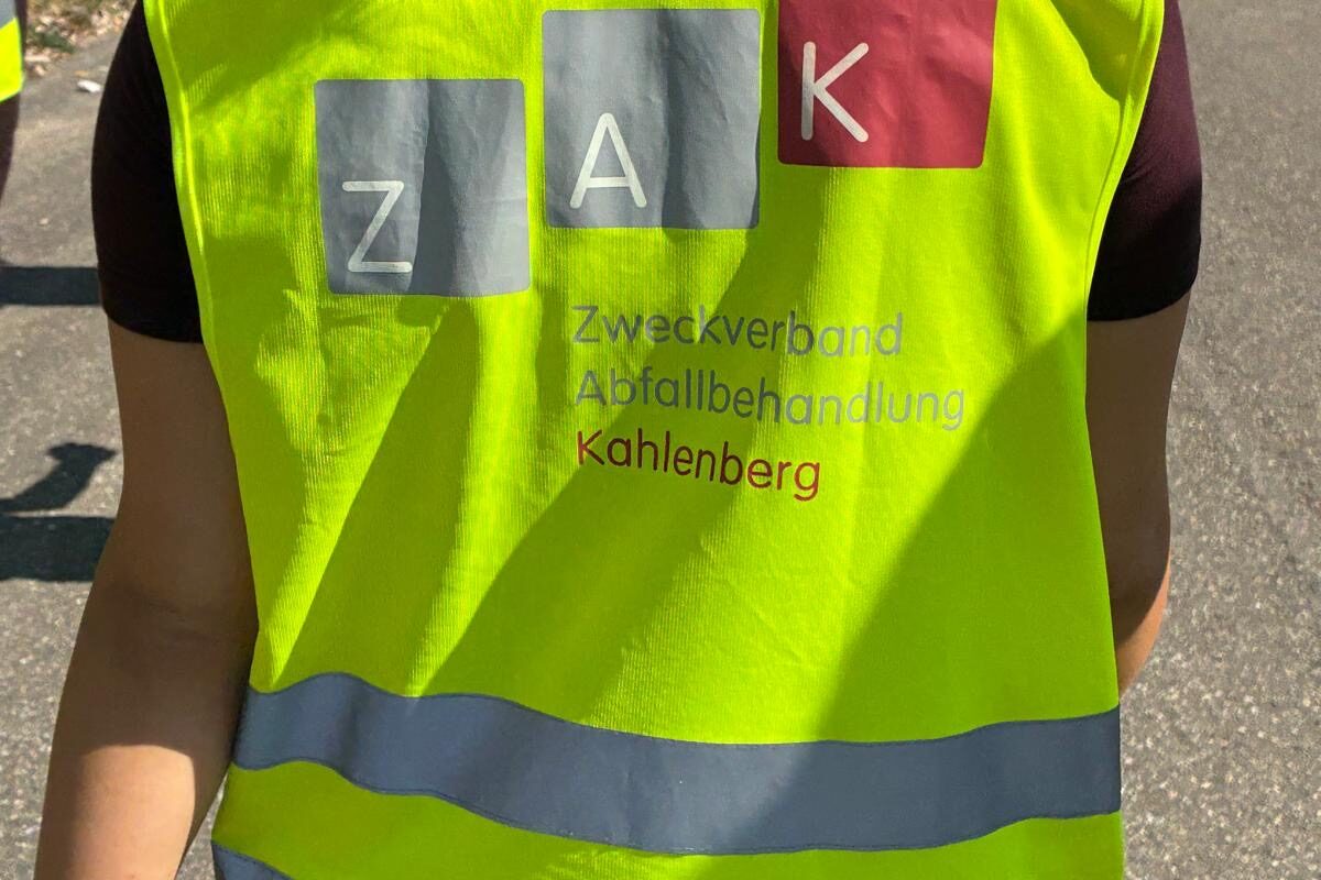 Exkursion des Ernährungslehrekurses SGGG11 zur Abfallbehandlungsanlage in Ringsheim